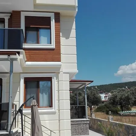 וילה Yakut *